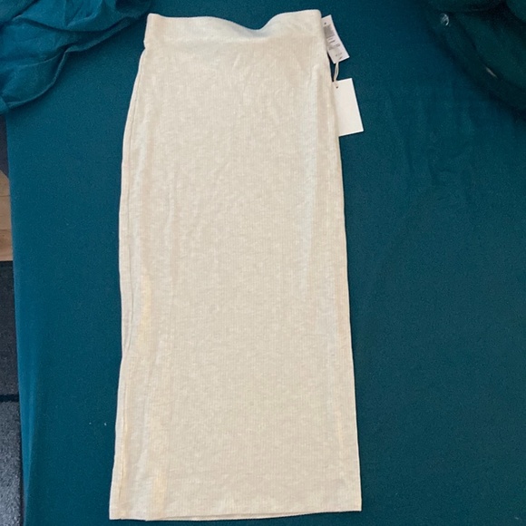 Aritzia Wilfred Midi Skirt - Picture 1 of 5